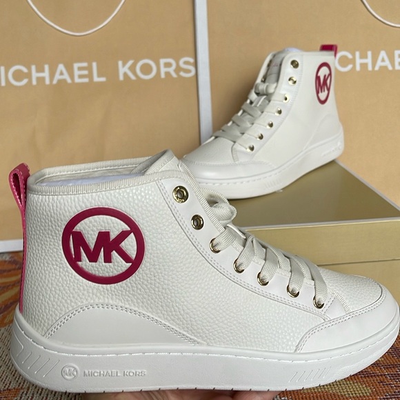 MICHAEL KORS SHEA MID HIGH TOP
FAUX LEATHER
49R4SHFE5L
ELECTRIC PINK
sneakers - Picture 14 of 16